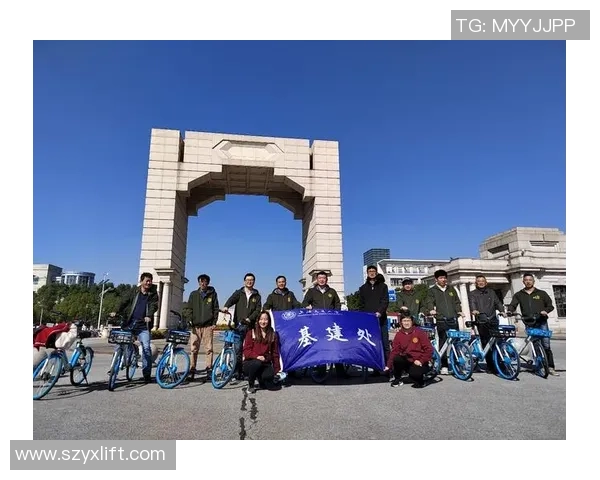 足球巨星之女展现健身魅力努力塑造强大体魄引领健康新风尚